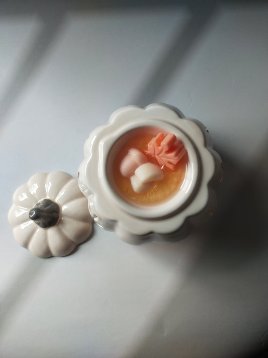 Cream Pumpkin Oil Burner & Wax Warmer